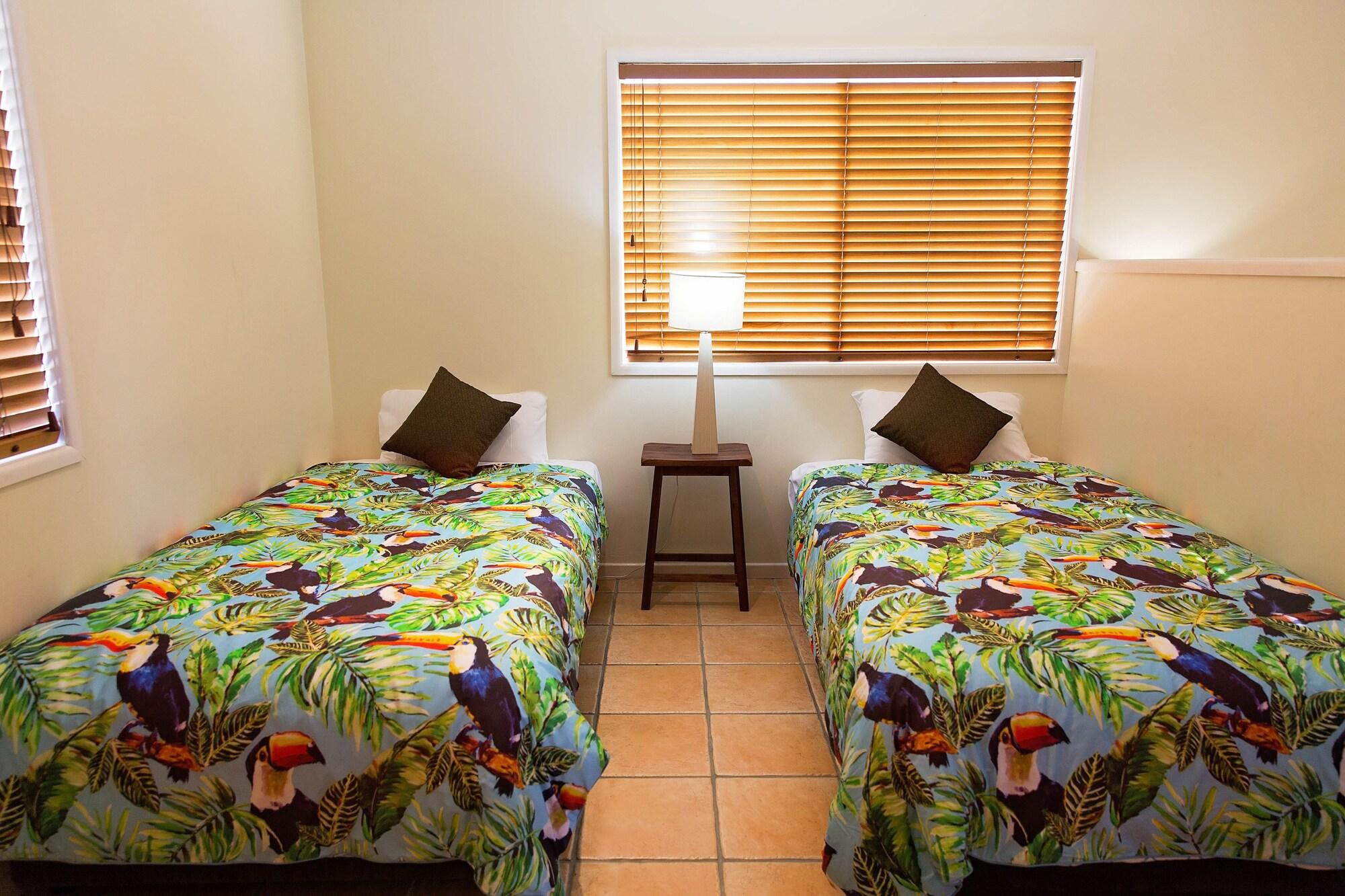 White Lace Motor Inn Макай Екстериор снимка