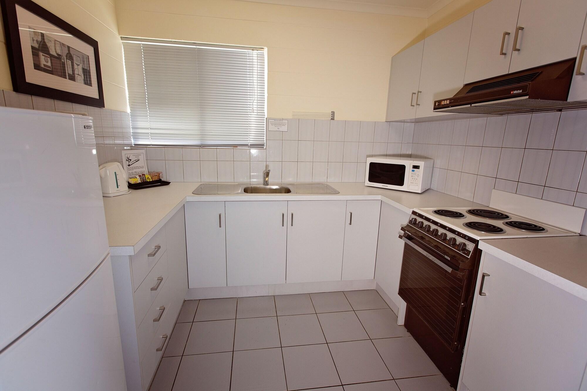 White Lace Motor Inn Макай Екстериор снимка