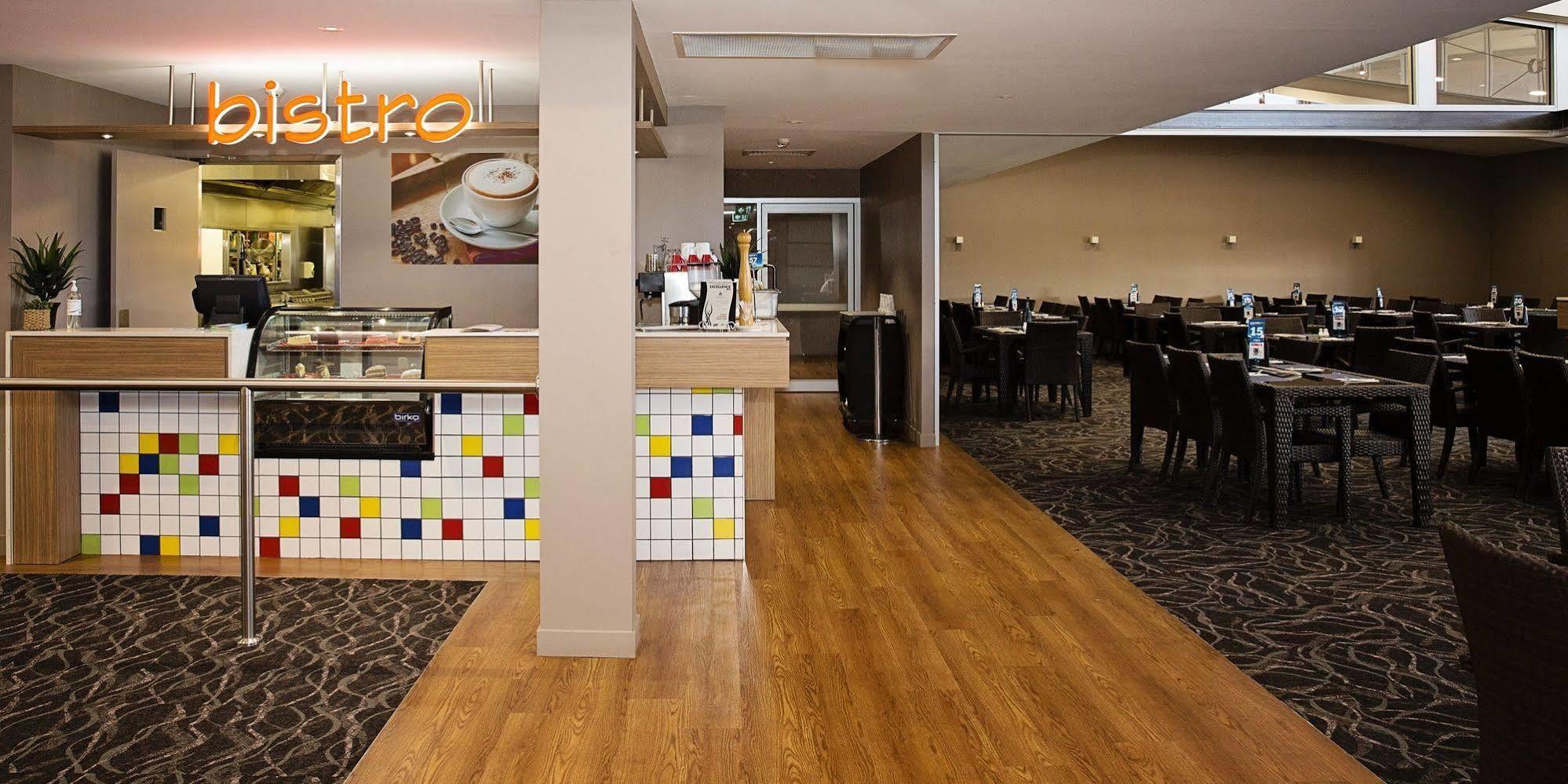 White Lace Motor Inn Макай Екстериор снимка